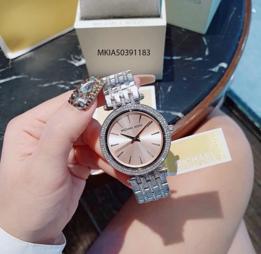 MKIA50391183-MK-Pha-le-1 Đồng hồ Michael Kors MK3218 mặt hồng cam viền pha lê 2 tầng