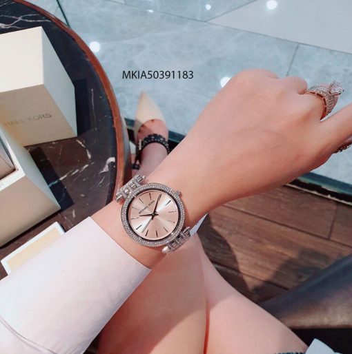 MKIA50391183-MK-Pha-le-5 Đồng hồ Michael Kors MK3218 mặt hồng cam viền pha lê 2 tầng