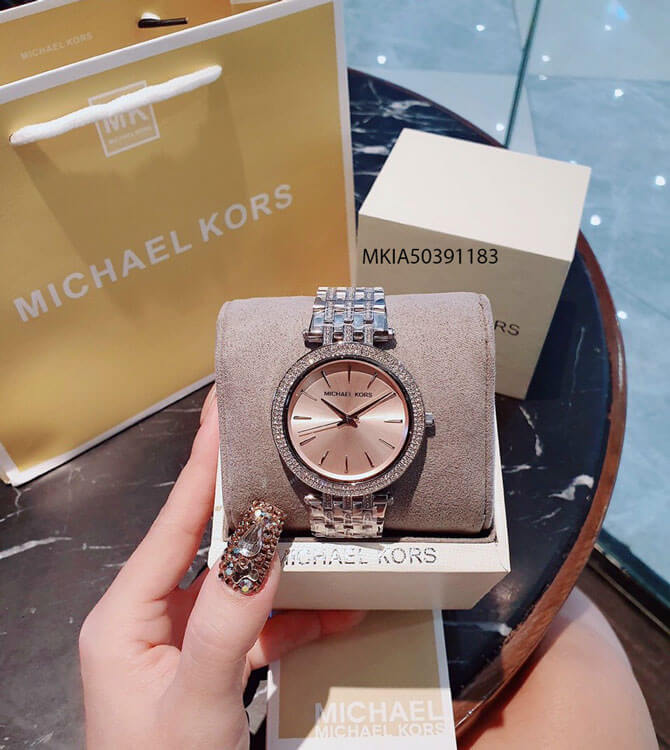 mkia50391183-mk-pha-le-6 Đồng hồ Michael Kors MK3218 mặt hồng cam viền pha lê 2 tầng