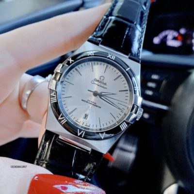 Đồng hồ Nam Omega máy cơ viền bạc dây da đen mặt trắng cao cấp