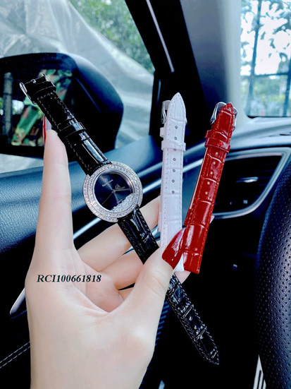 RCI100661818-set-royal-crown-màu-đen,-trắng,-đỏ--(2) Đồng hồ Royal Crown RC4641 nữ dây da
