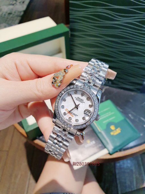 RI280391665-rolex-(4)