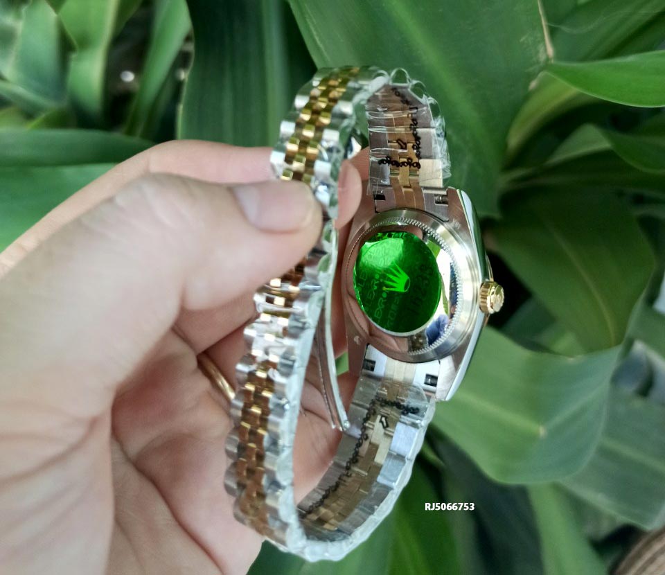 Đồng Hồ ROLEX OYSTER PERPETUAL LADY-DATEJUST Ngọc Trinh