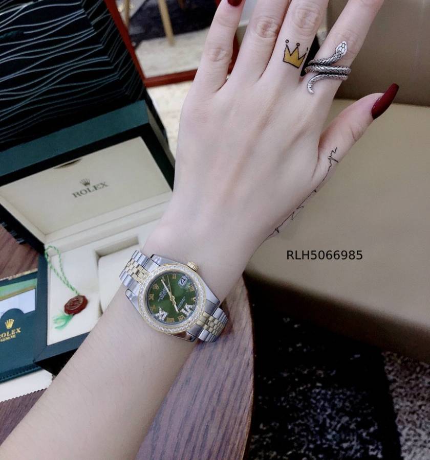 Đồng hồ Rolex ngọc trinh dây kim loại đính đá