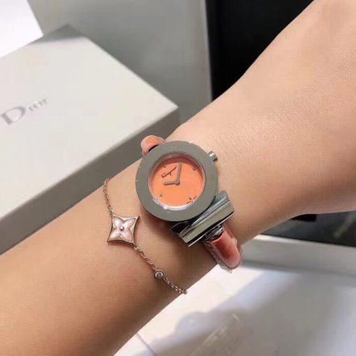 Đồng hồ đeo tay nữ Ferragamo Gancino Bracelet dây da bò cam máy thụy sĩ cao cấp Đồng hồ đeo tay nữ Ferragamo Gancino Bracelet dây da bò cam máy thụy sĩ cao cấp