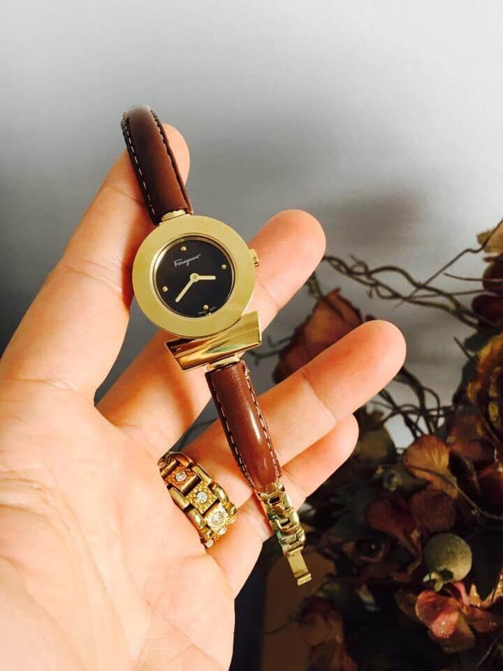 Đồng hồ nữ Ferragamo Gancino dây da bò nâu máy thụy sĩ cao cấp fullbox