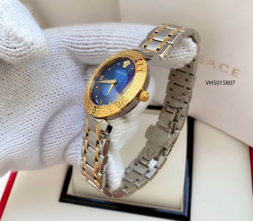 VH5015807-Versace-3 đồng hồ Versace Daphnis dây kim loại giá rẻ