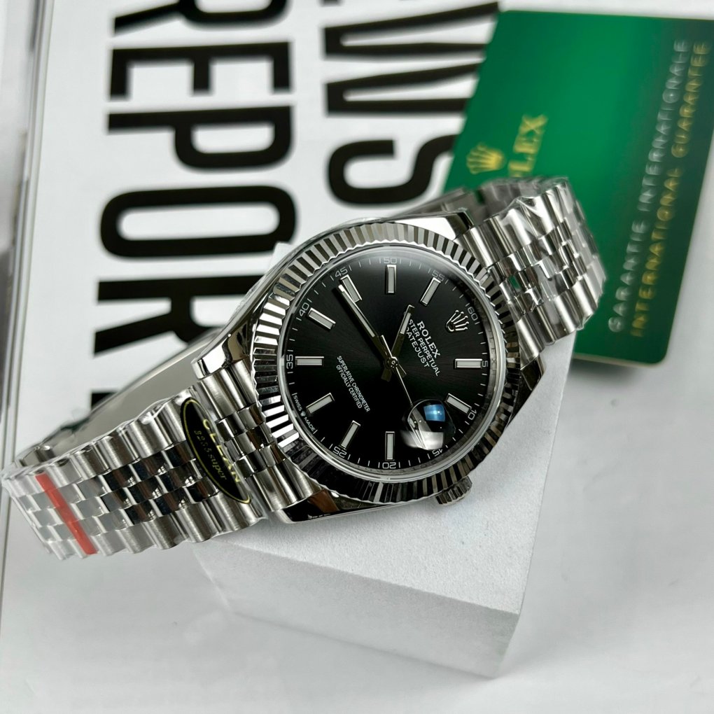 Đồng hồ Rolex DateJust Clean Factory Replica 11 mặt đen cọc dạ quang 41mm