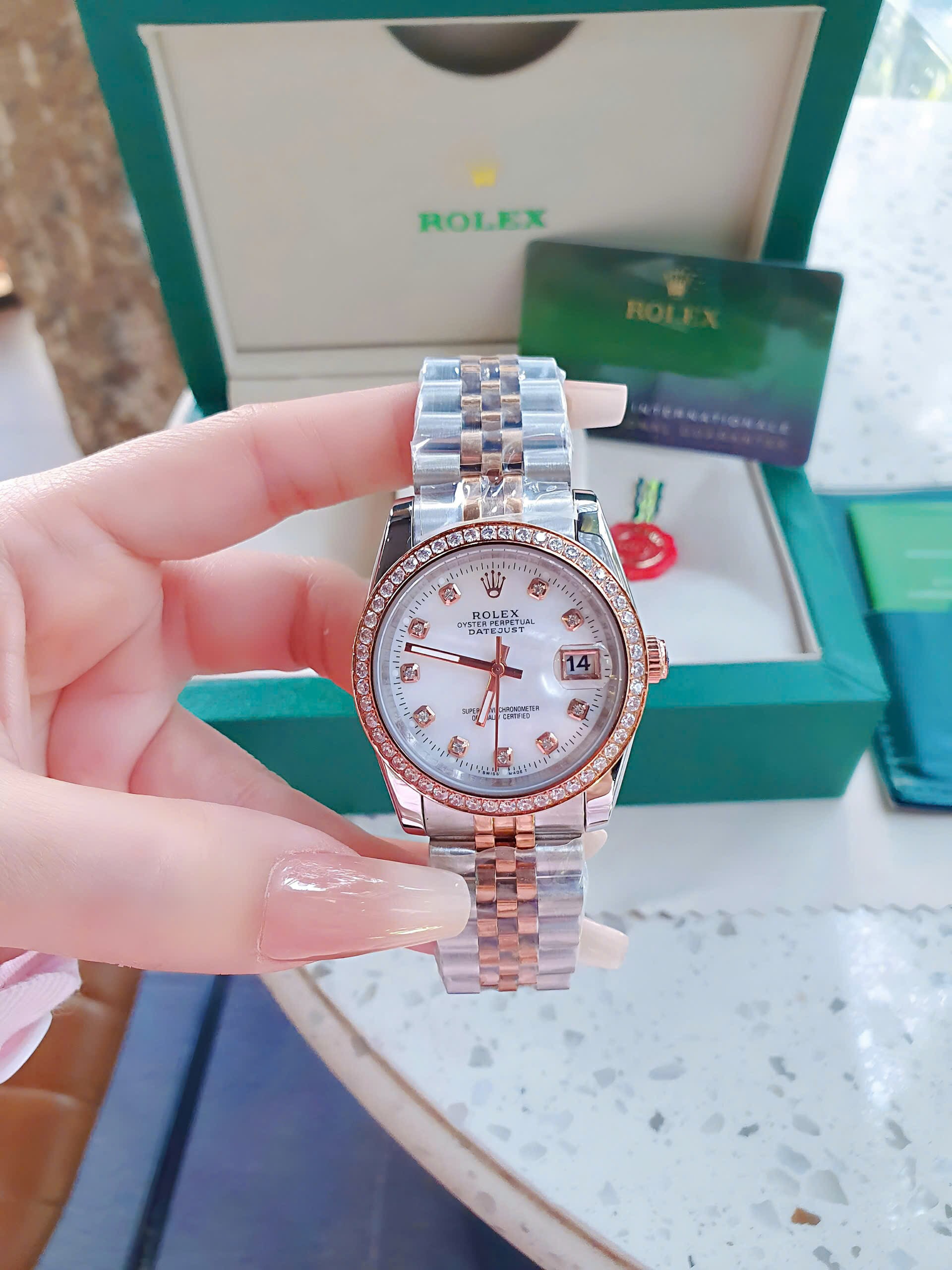 Đồng Hồ Rolex Nam Nữ dây demi gold rose viền đá cao cấp