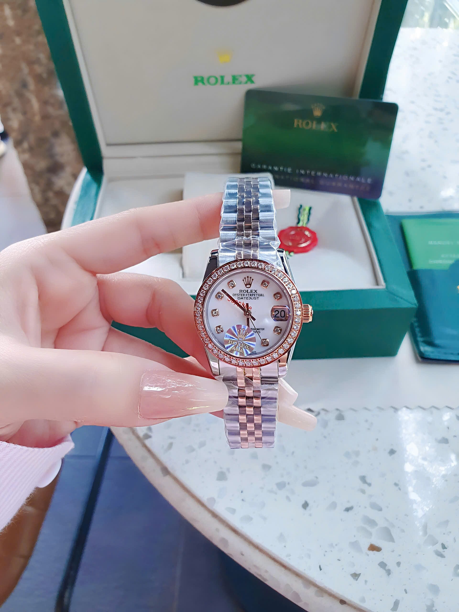 Đồng Hồ Rolex Nam Nữ dây demi gold rose viền đá cao cấp